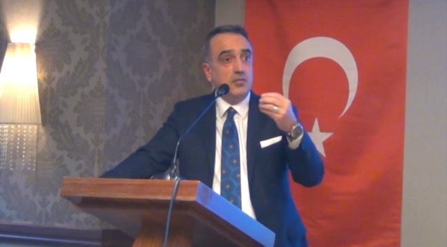 Partide büyük istifa